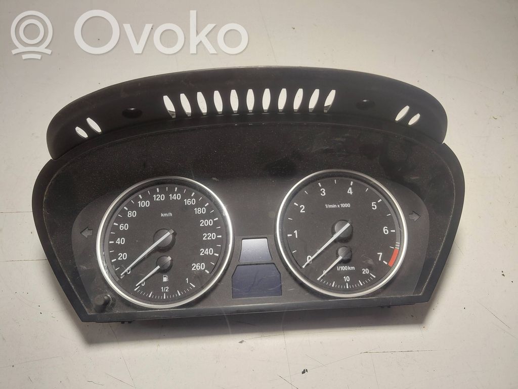 BMW 5 E60 E61 Nopeusmittari (mittaristo) 