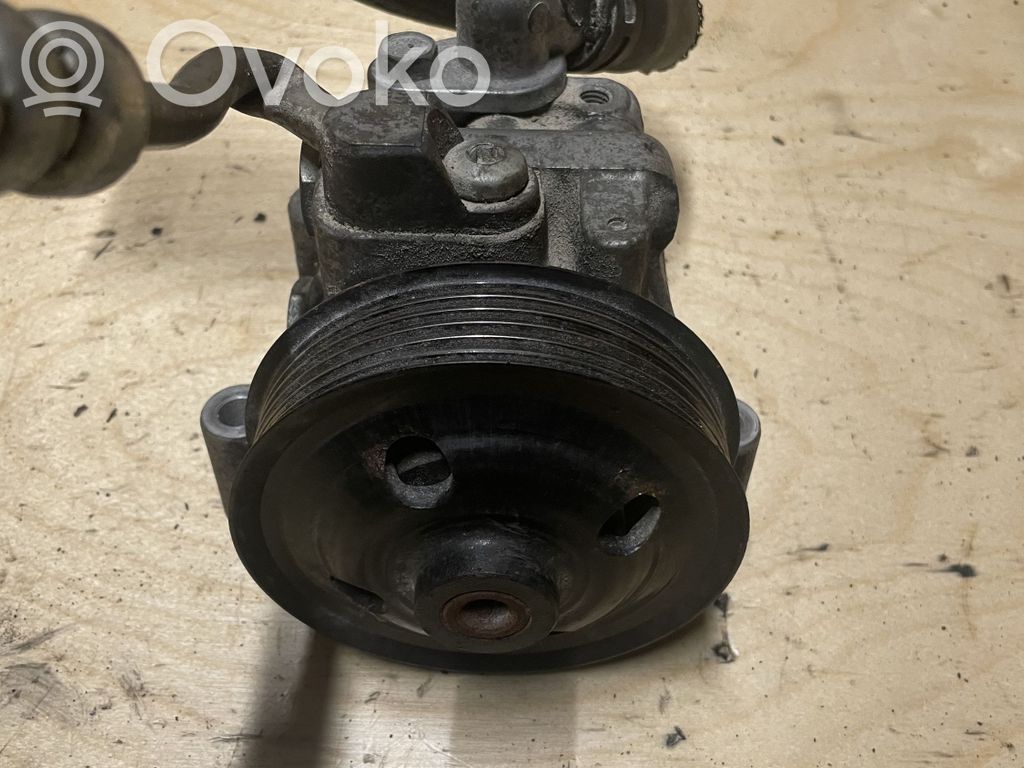 Land Rover Discovery 3 - LR3 Ohjaustehostimen pumppu 