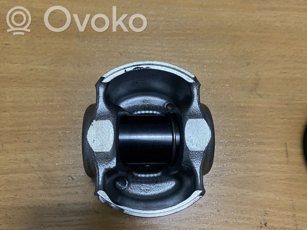 Ford Transit Piston 