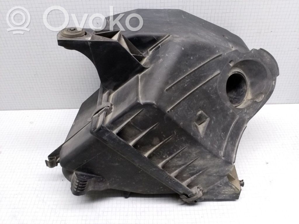 Audi A6 S6 C5 4B Air filter box 
