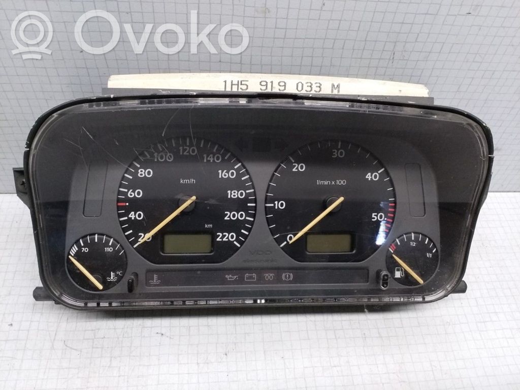 Volkswagen Golf III Nopeusmittari (mittaristo) 