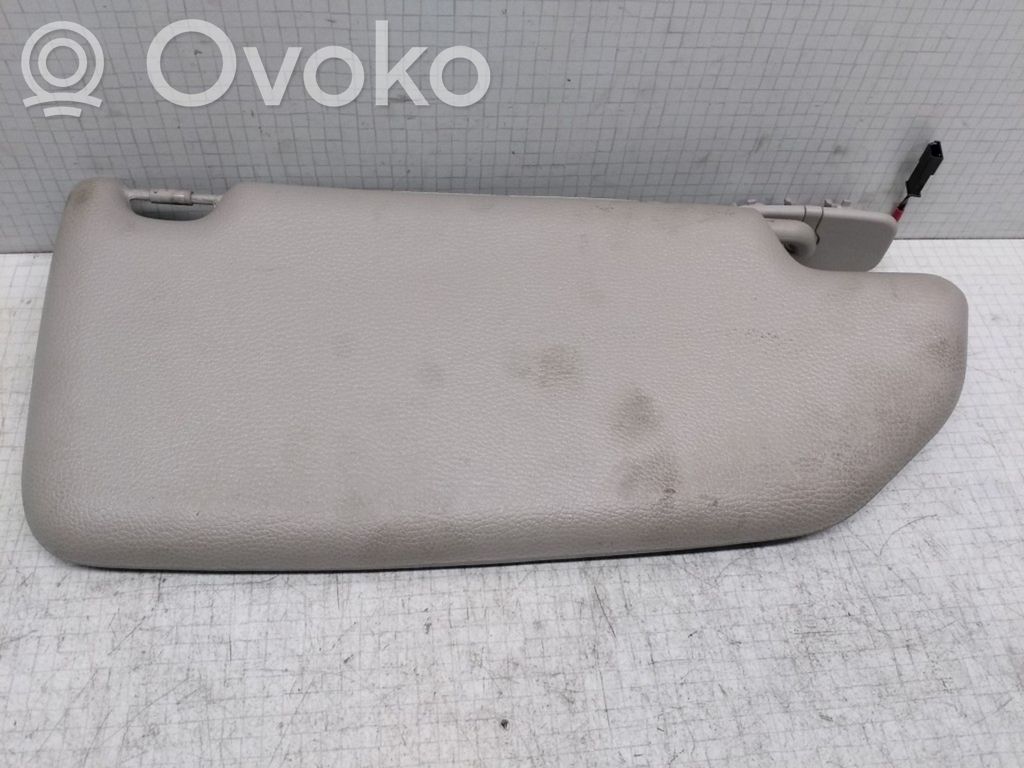 Sun visor