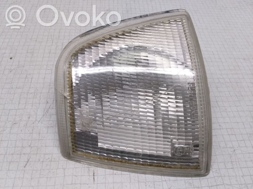 Audi 80 90 S2 B4 Front indicator light 