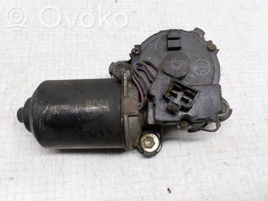 Mazda 323 F Valytuvų varikliukas 