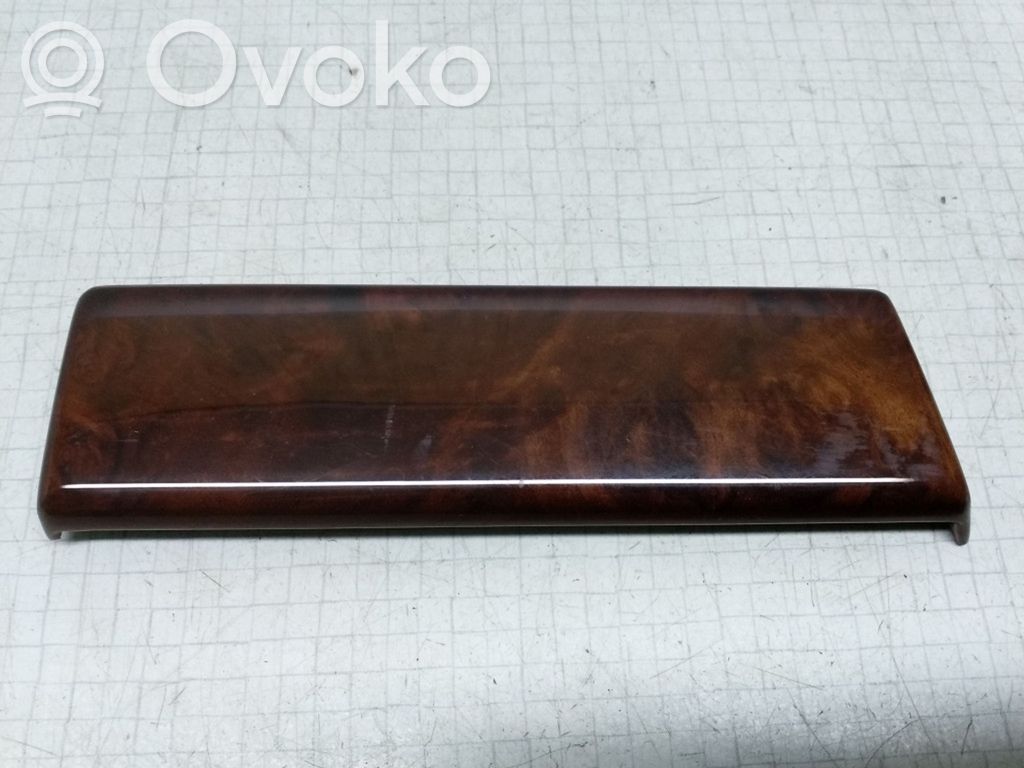 BMW 5 E39 Kita salono detalė 