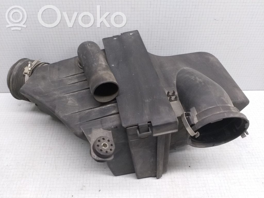 BMW 5 E39 Air filter box 