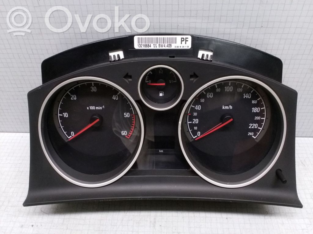 Opel Zafira B Nopeusmittari (mittaristo) 