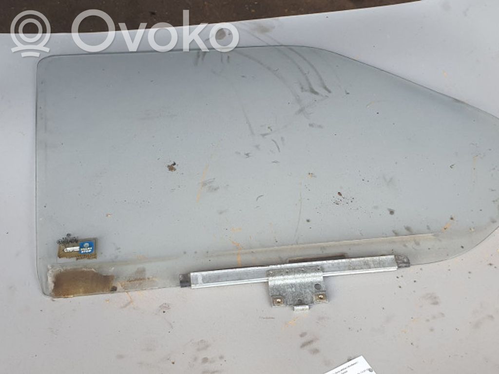 Volkswagen Transporter - Caravelle T4 Front door window/glass (coupe) 