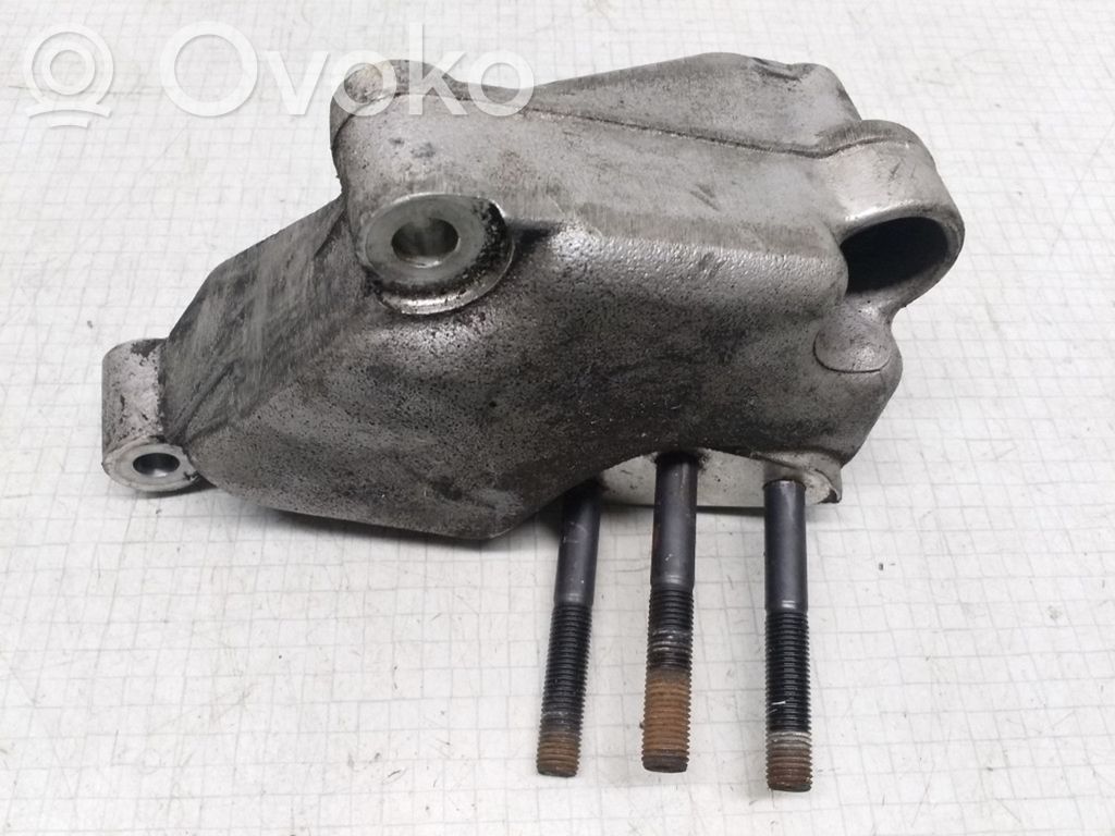 Mitsubishi Space Star Gearbox mounting bracket 