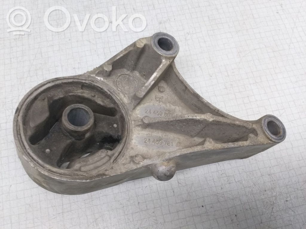 Opel Astra H Engine mount bracket 