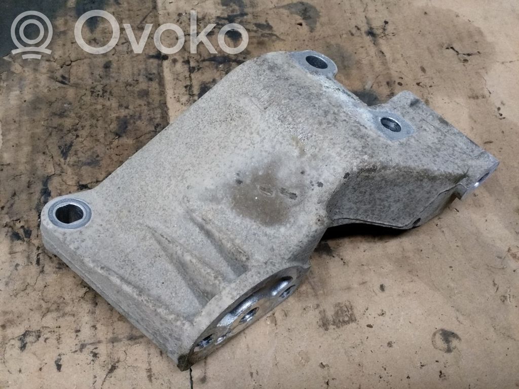Opel Meriva A Ģeneratora stiprinājums 