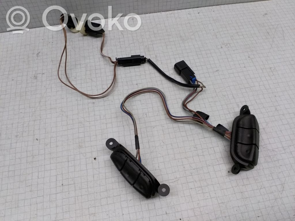 Opel Vectra B Steering wheel buttons/switches 