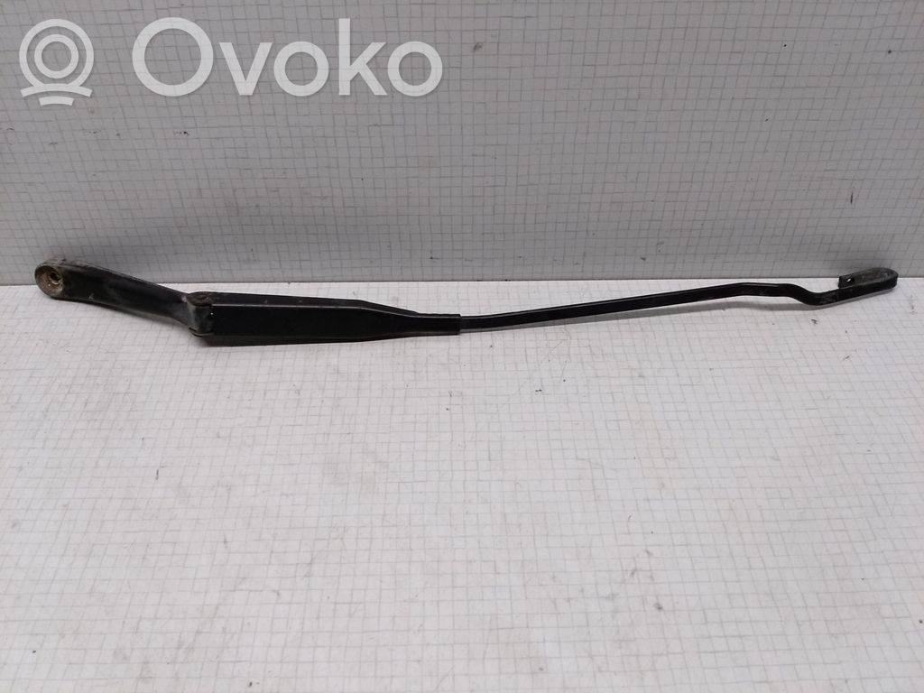 Opel Astra G Front wiper blade arm 