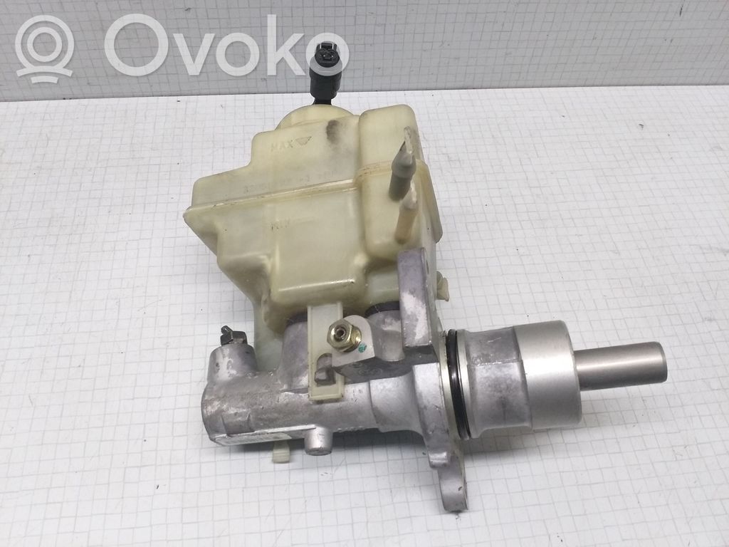 BMW 5 E39 Master brake cylinder 