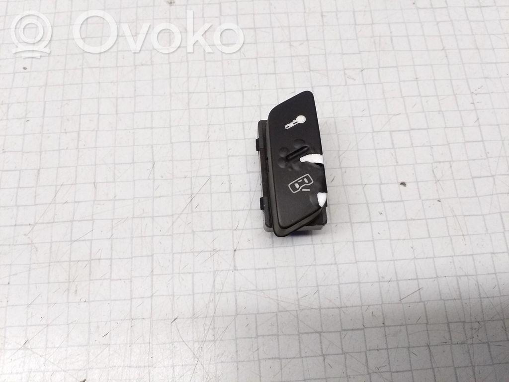 Volkswagen Golf V Central locking switch button 