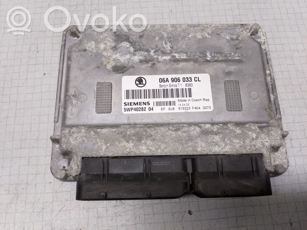 Skoda Octavia Mk2 (1Z) Engine control unit/module 