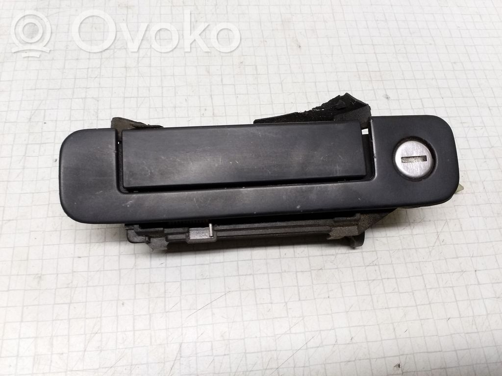 Audi 80 90 S2 B4 Etuoven ulkokahva 