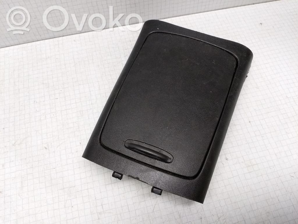 KIA Ceed Cup holder 