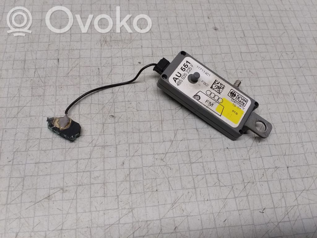 Audi A6 S6 C5 4B Antenos stiprintuvas 