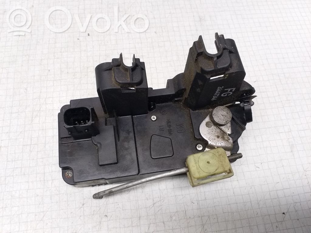 Opel Vectra C Galinių durų spyna 