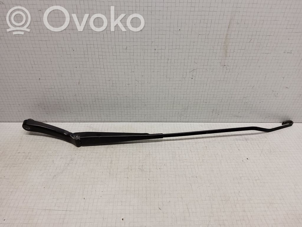 Citroen Berlingo Front wiper blade arm 