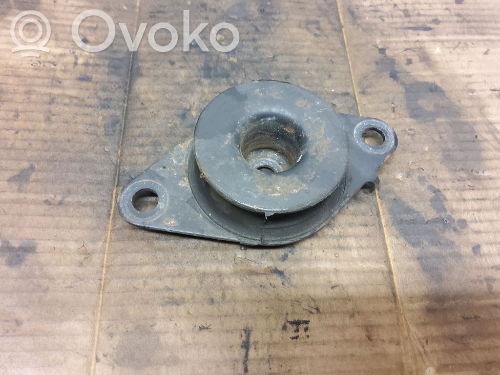 Renault Laguna I Engine mount bracket 