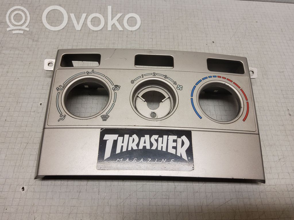 Toyota Corolla Verso E121 Console centrale, commande chauffage/clim 