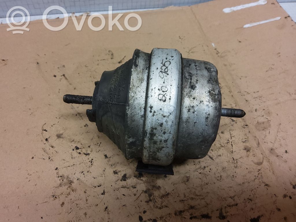 Volkswagen Sharan Engine mount bracket 