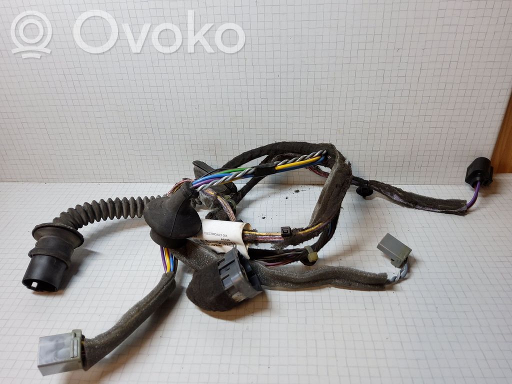 Cableado de puerta trasera   D9472376010