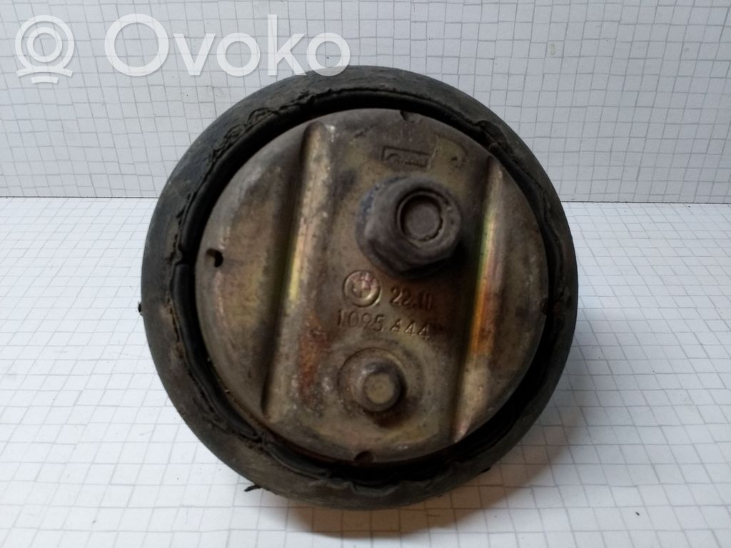 BMW 3 E46 Variklio pagalvė 