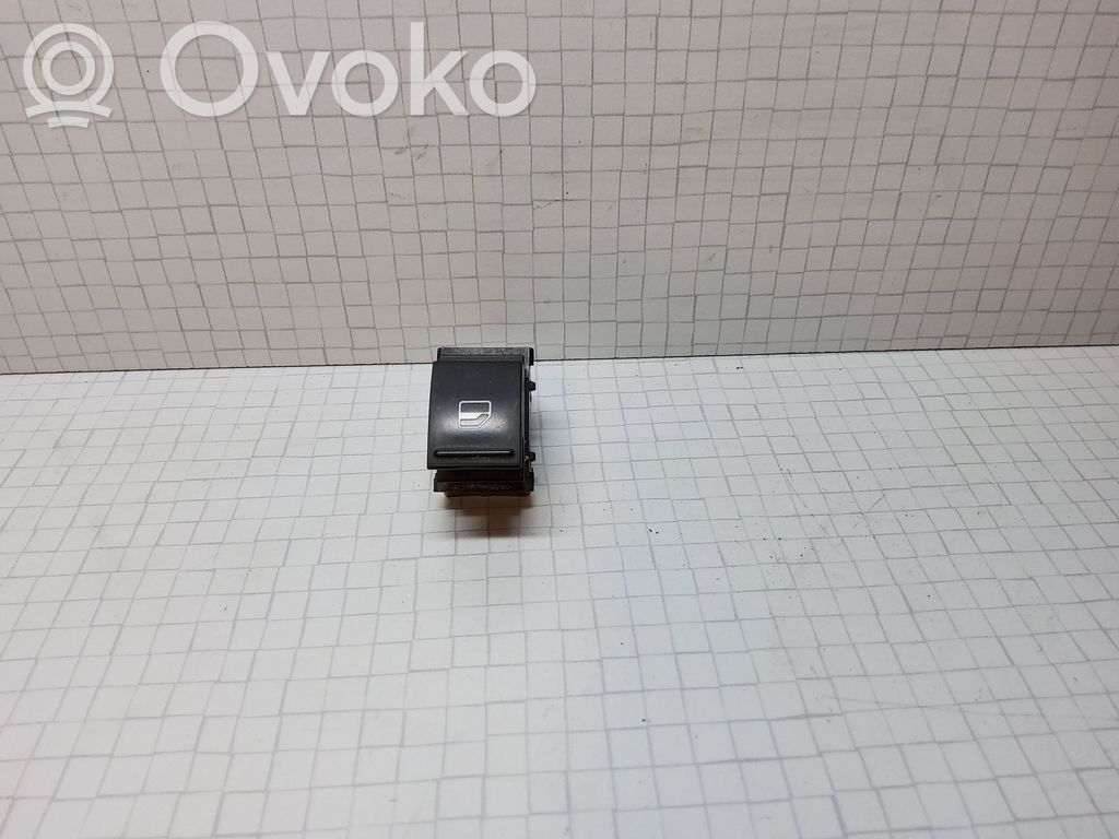 Volkswagen PASSAT B6 Electric window control switch 
