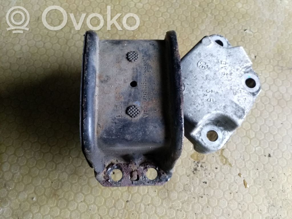 Citroen C4 I Engine mount bracket 