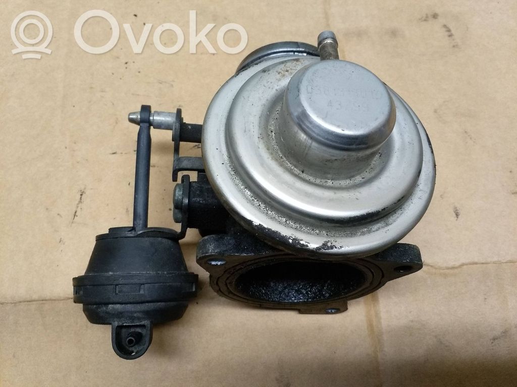 Audi A4 S4 B6 8E 8H Valvola EGR 