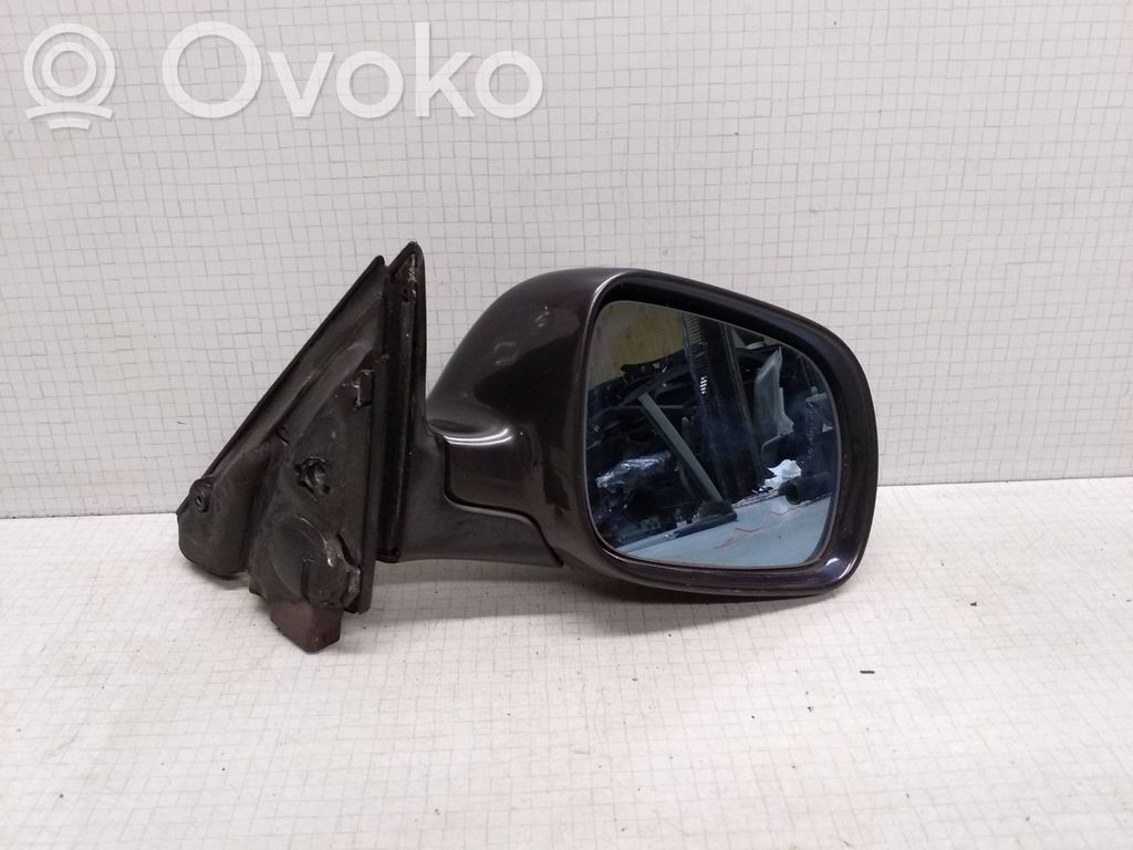 Audi A4 S4 B5 8D Front door electric wing mirror 