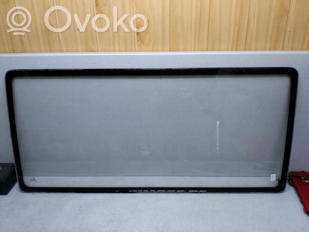 Volkswagen Transporter - Caravelle T4 Rear windscreen/windshield window 