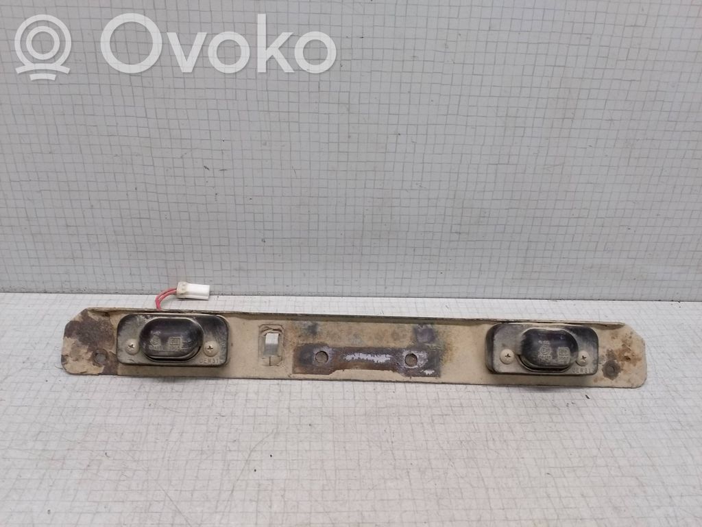 Subaru Legacy Trunk door license plate light bar 