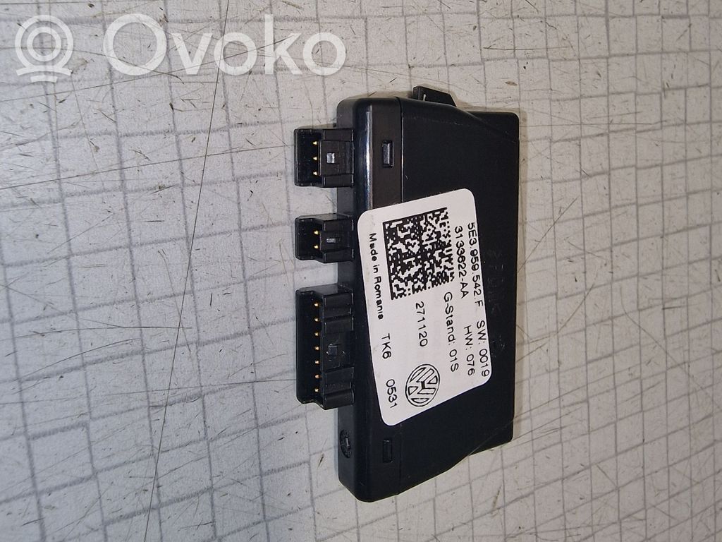 Przyciski multifunkcyjne   5E3959542F