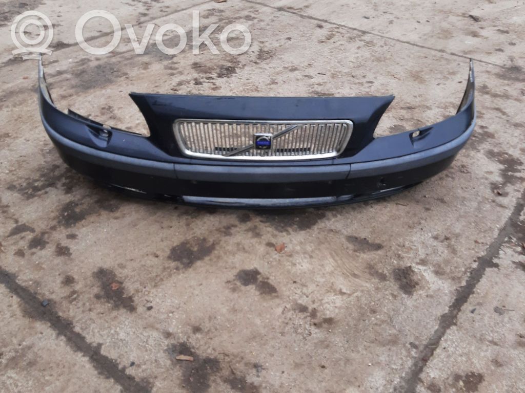 Volvo V70 Priekšējais bamperis 