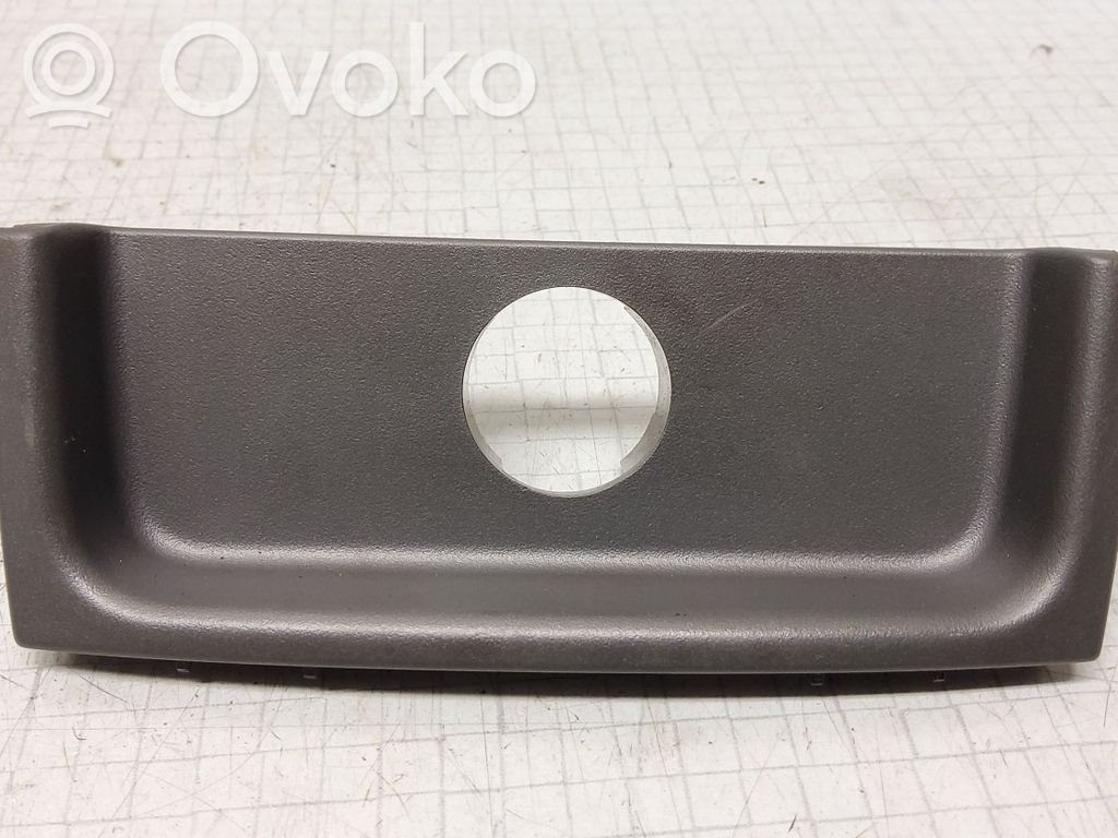 Volvo V70 Kita salono detalė 