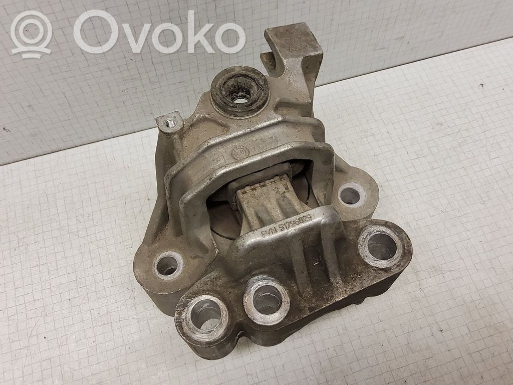Fiat Bravo Engine mount bracket 