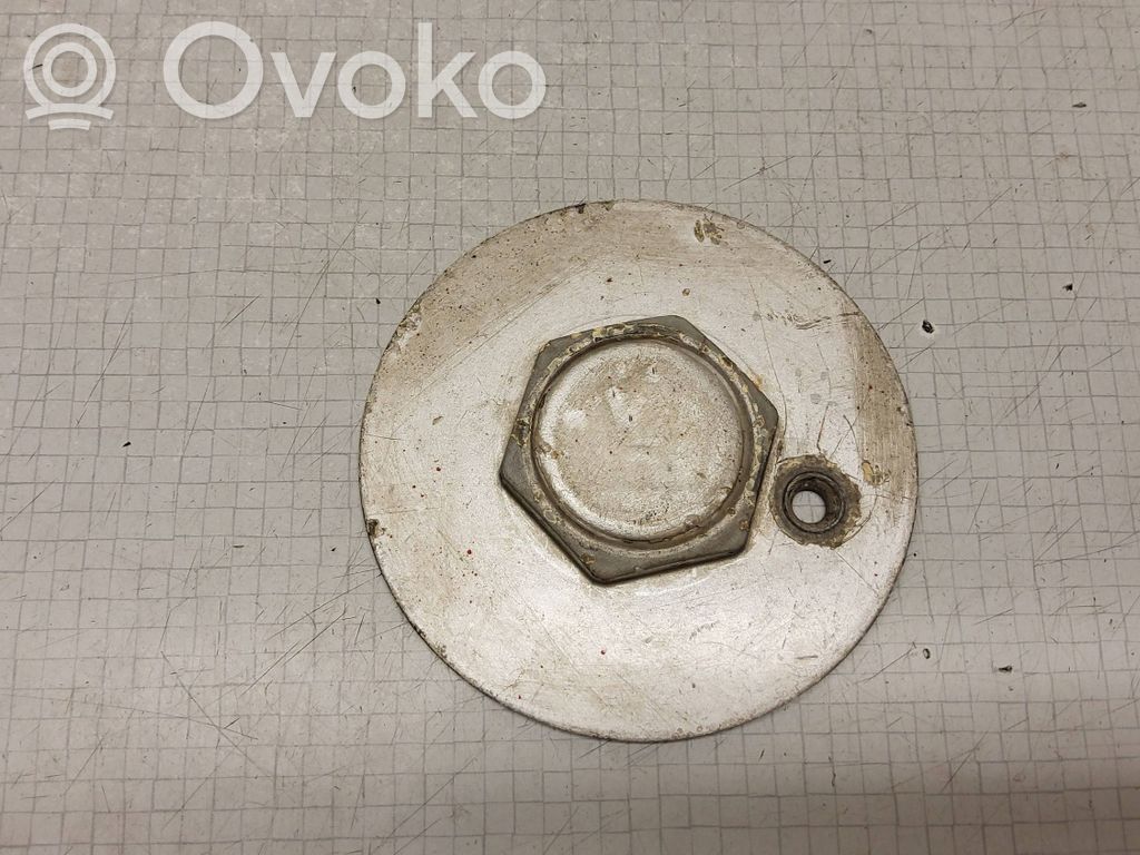 Fiat Bravo Не заводская крышка (крышки) от центрального отверстия колеса 