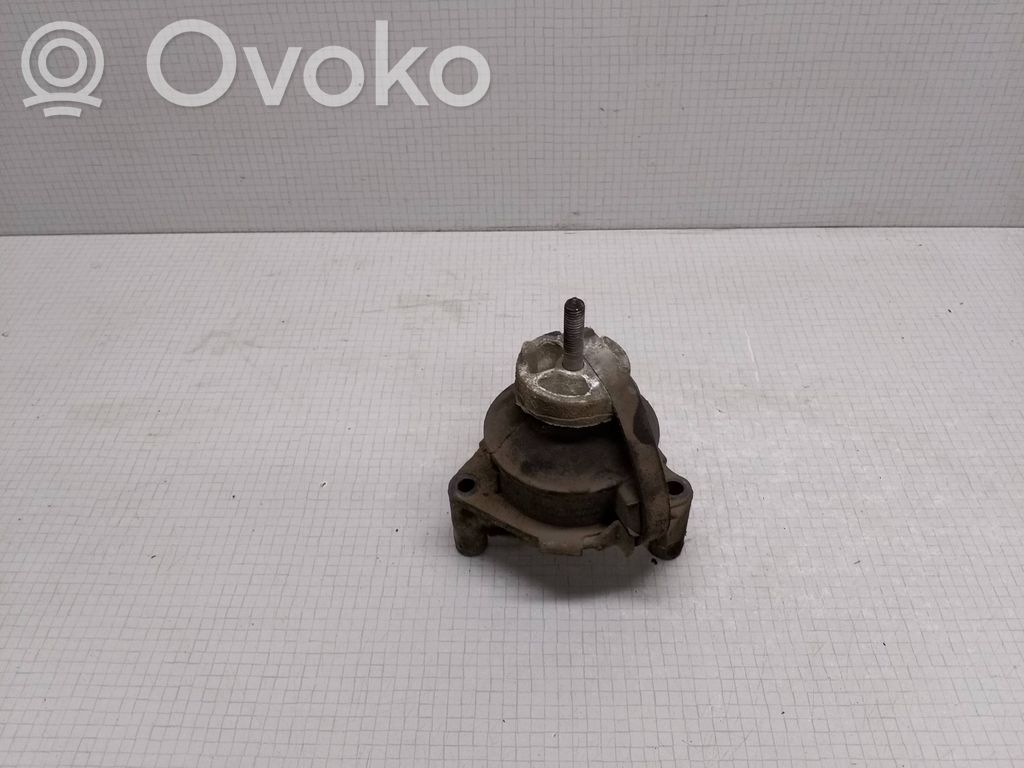 Saab 9-5 Engine mount bracket 