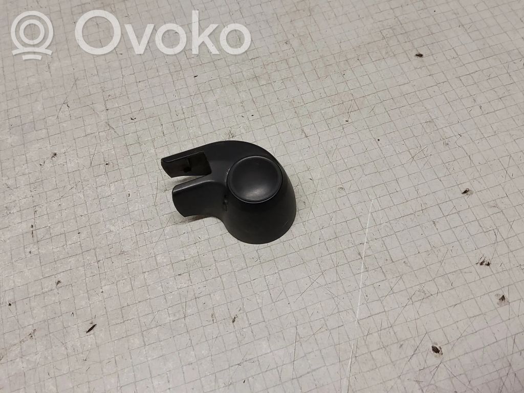 Audi A4 S4 B6 8E 8H Ramię wycieraczki szyby tylnej 