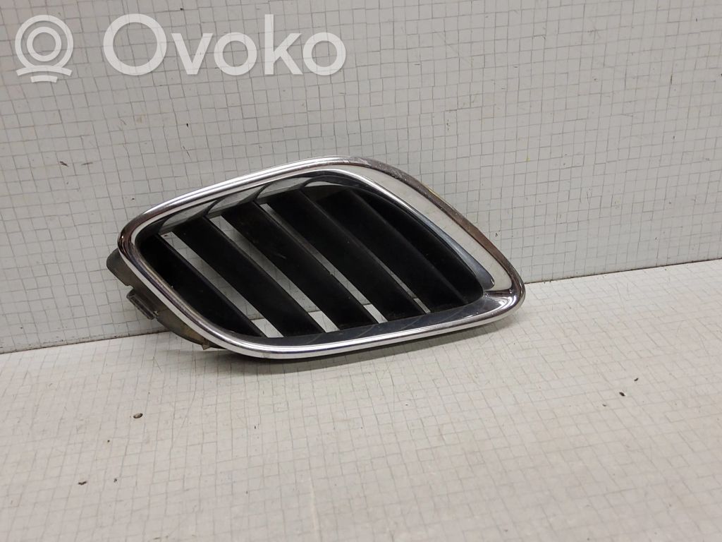 Saab 9-5 Front bumper lower grill 