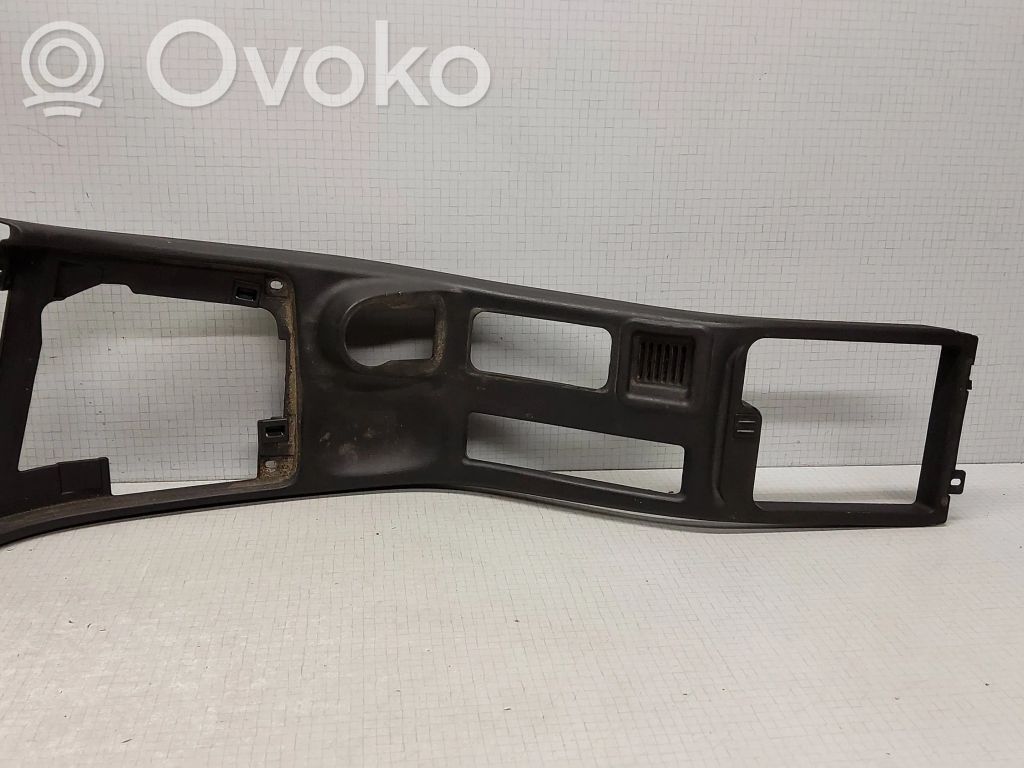 Saab 9-5 Kita salono detalė 