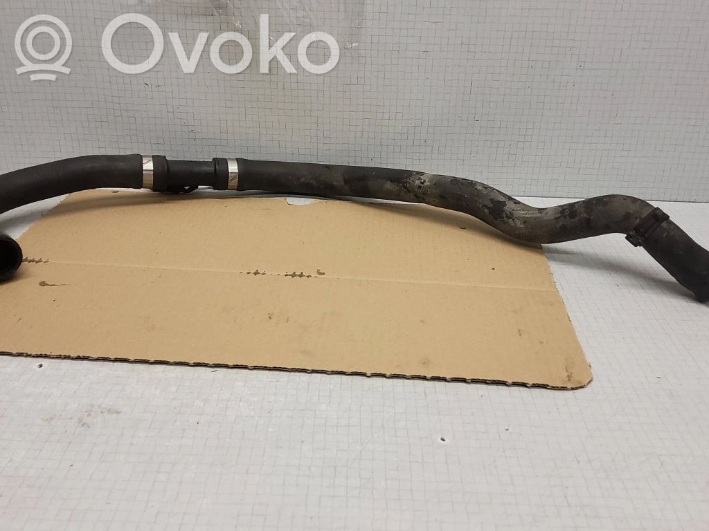 Engine coolant pipe/hose   BK218286BF