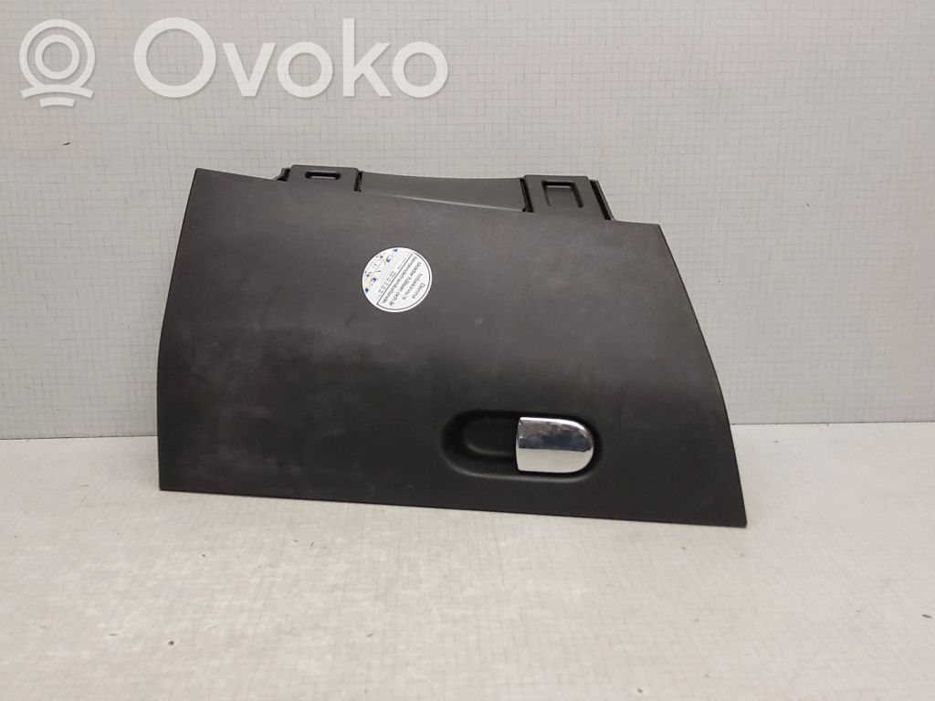 Fiat Bravo Daiktadėžės (bordačioko) dangtis 