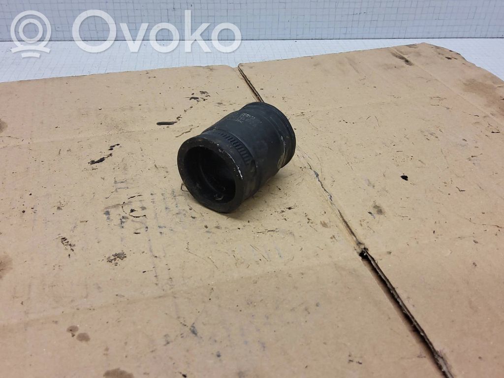 Volkswagen Golf III Intercooler hose/pipe 