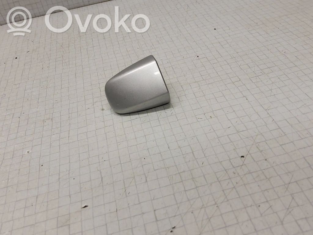 Toyota Verso Dangtelis galinių durų rankenos 