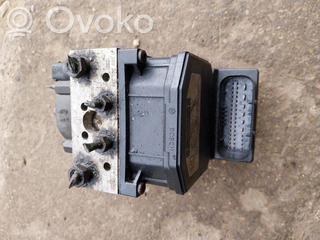 Toyota Corolla E120 E130 ABS Blokas 